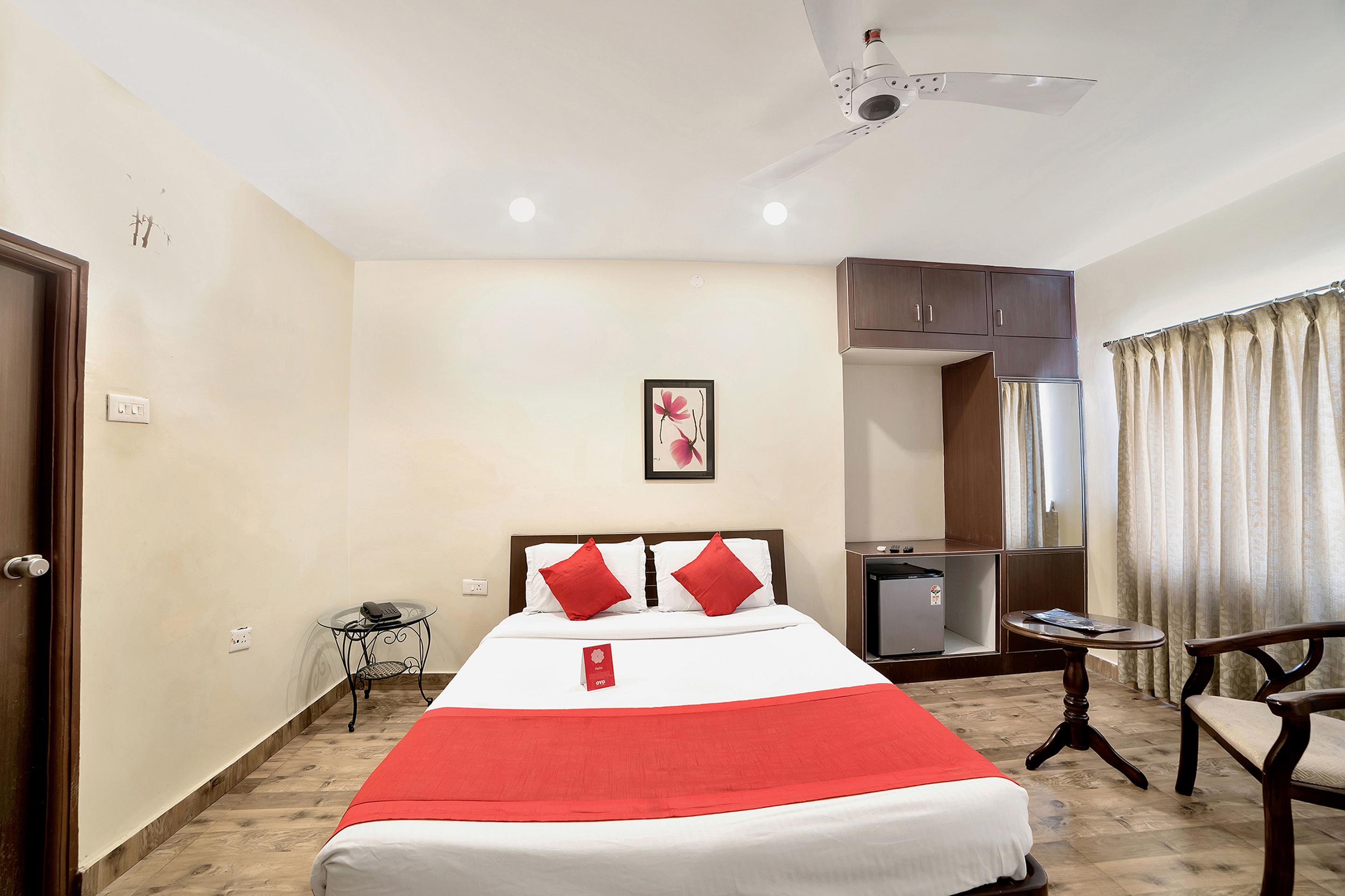 Oyo 674 Apartment Hotel Manar Luxury Suites 海得拉巴 外观 照片