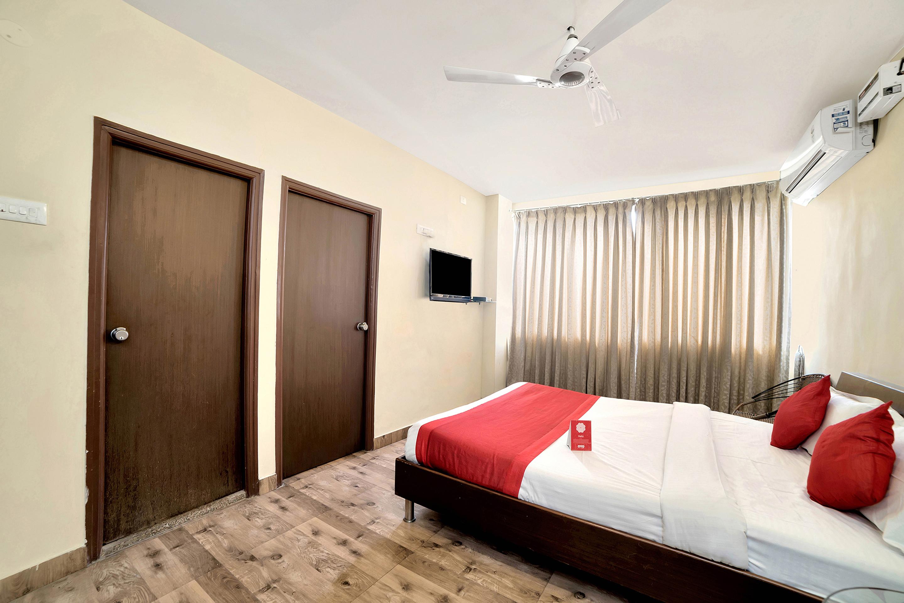 Oyo 674 Apartment Hotel Manar Luxury Suites 海得拉巴 外观 照片
