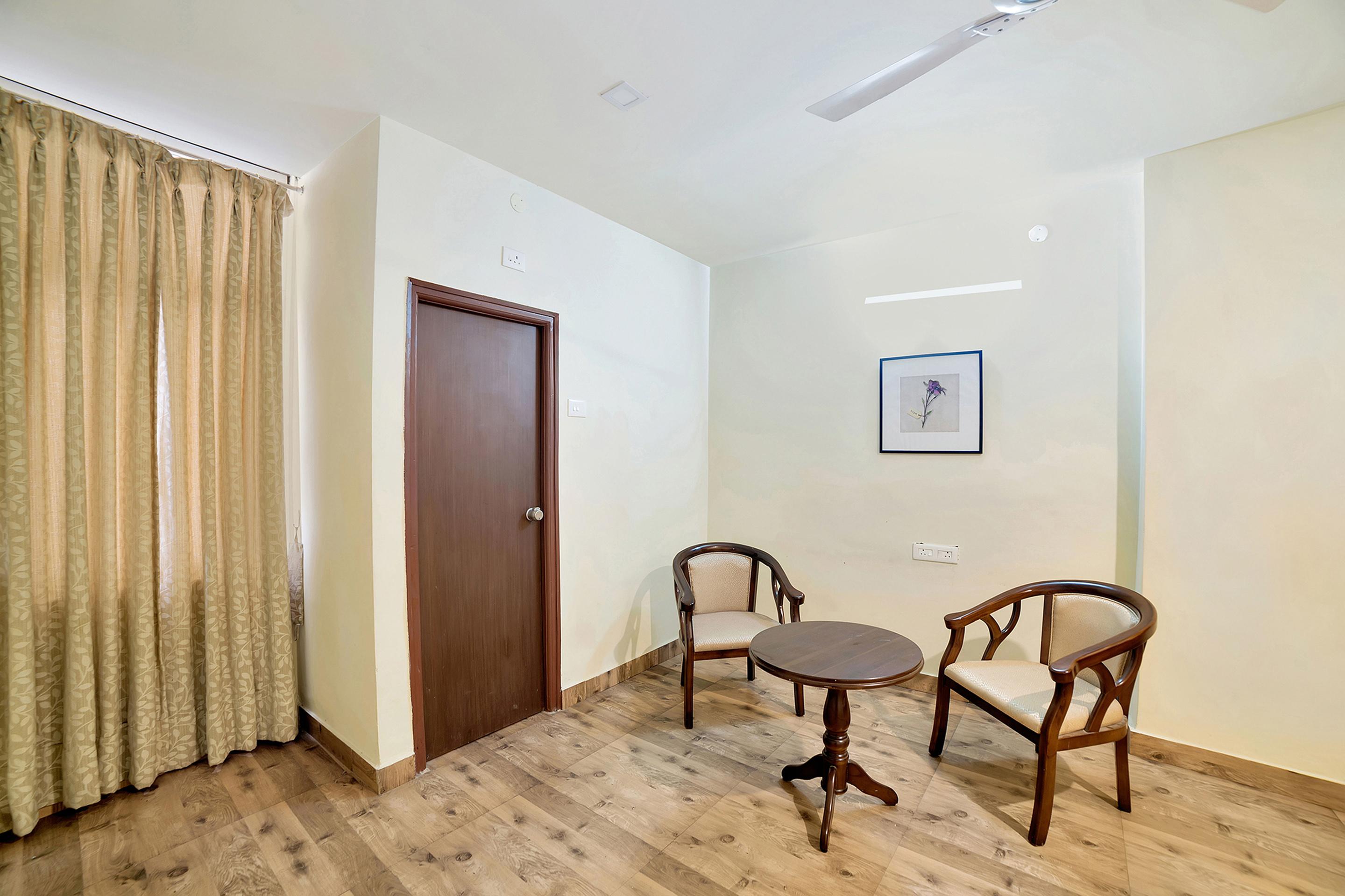 Oyo 674 Apartment Hotel Manar Luxury Suites 海得拉巴 外观 照片