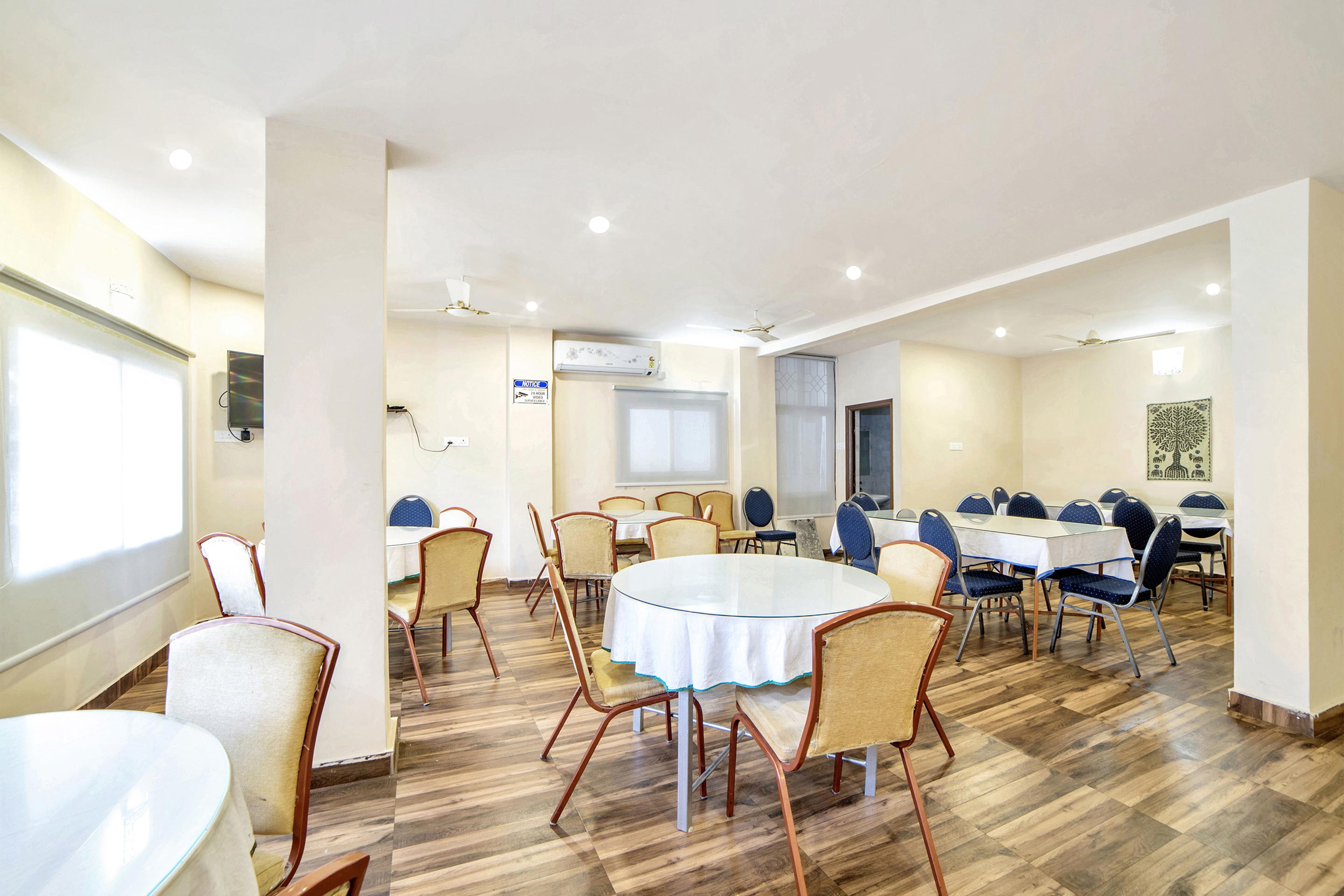 Oyo 674 Apartment Hotel Manar Luxury Suites 海得拉巴 外观 照片