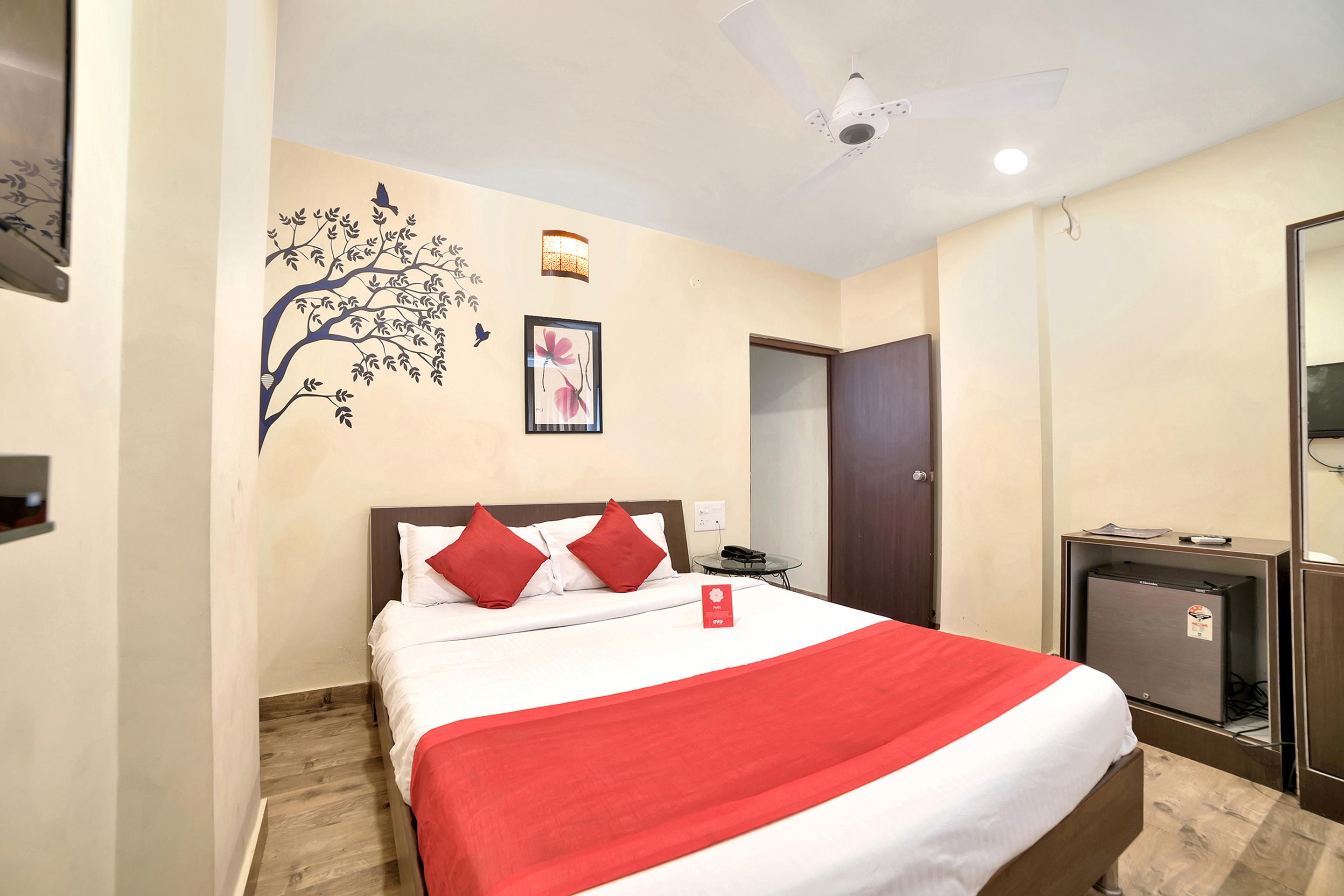 Oyo 674 Apartment Hotel Manar Luxury Suites 海得拉巴 外观 照片
