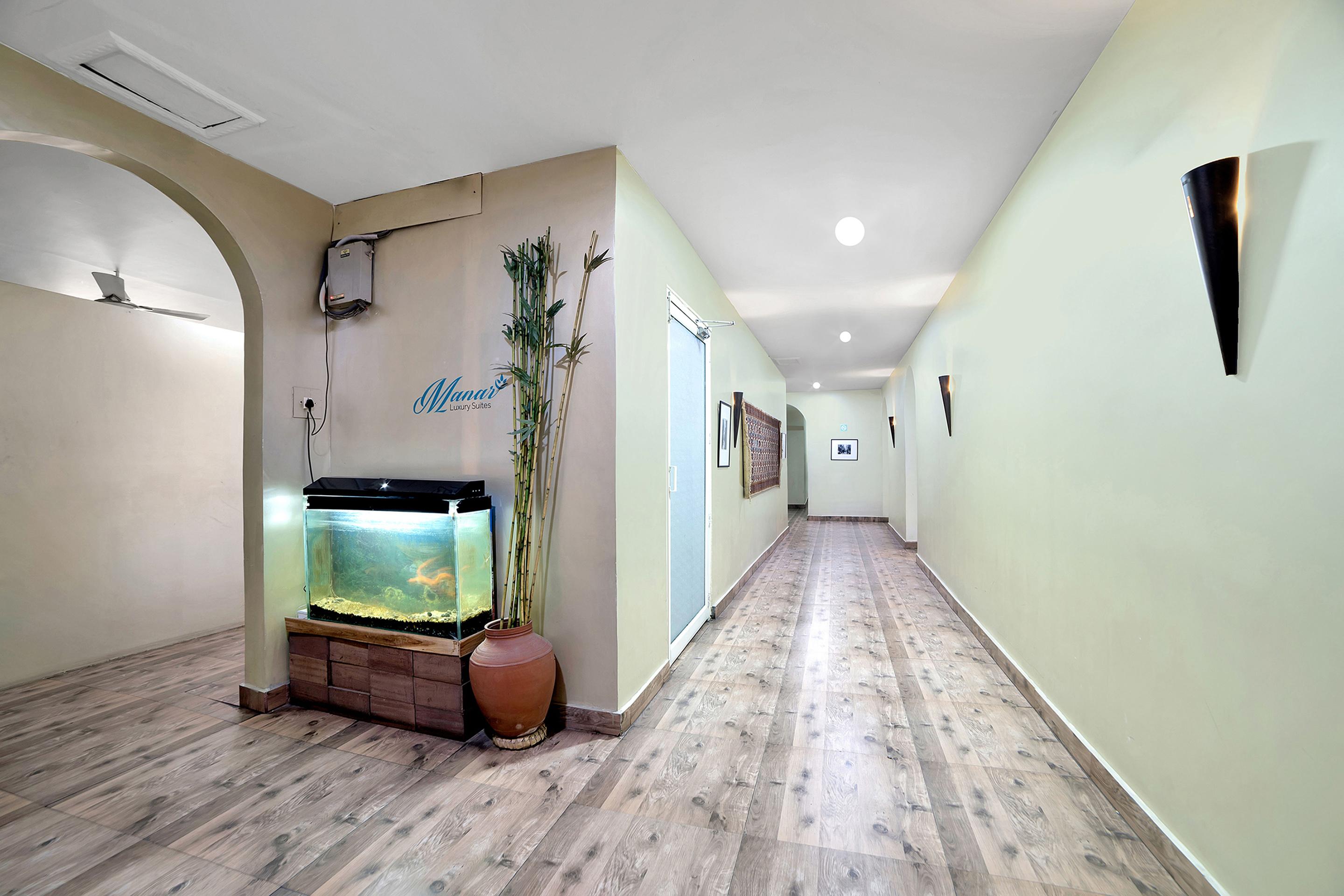 Oyo 674 Apartment Hotel Manar Luxury Suites 海得拉巴 外观 照片