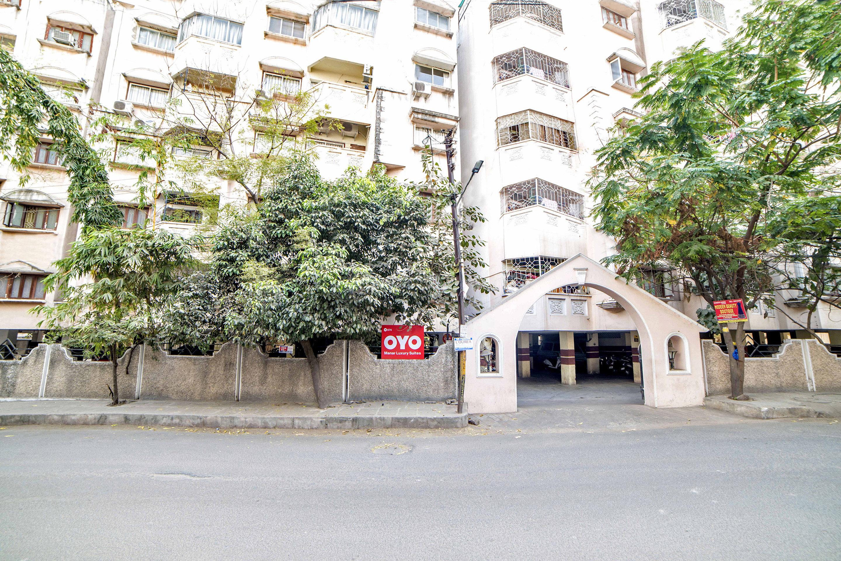 Oyo 674 Apartment Hotel Manar Luxury Suites 海得拉巴 外观 照片