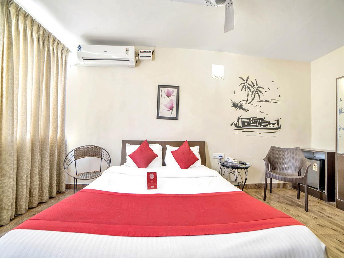 Oyo 674 Apartment Hotel Manar Luxury Suites 海得拉巴 外观 照片