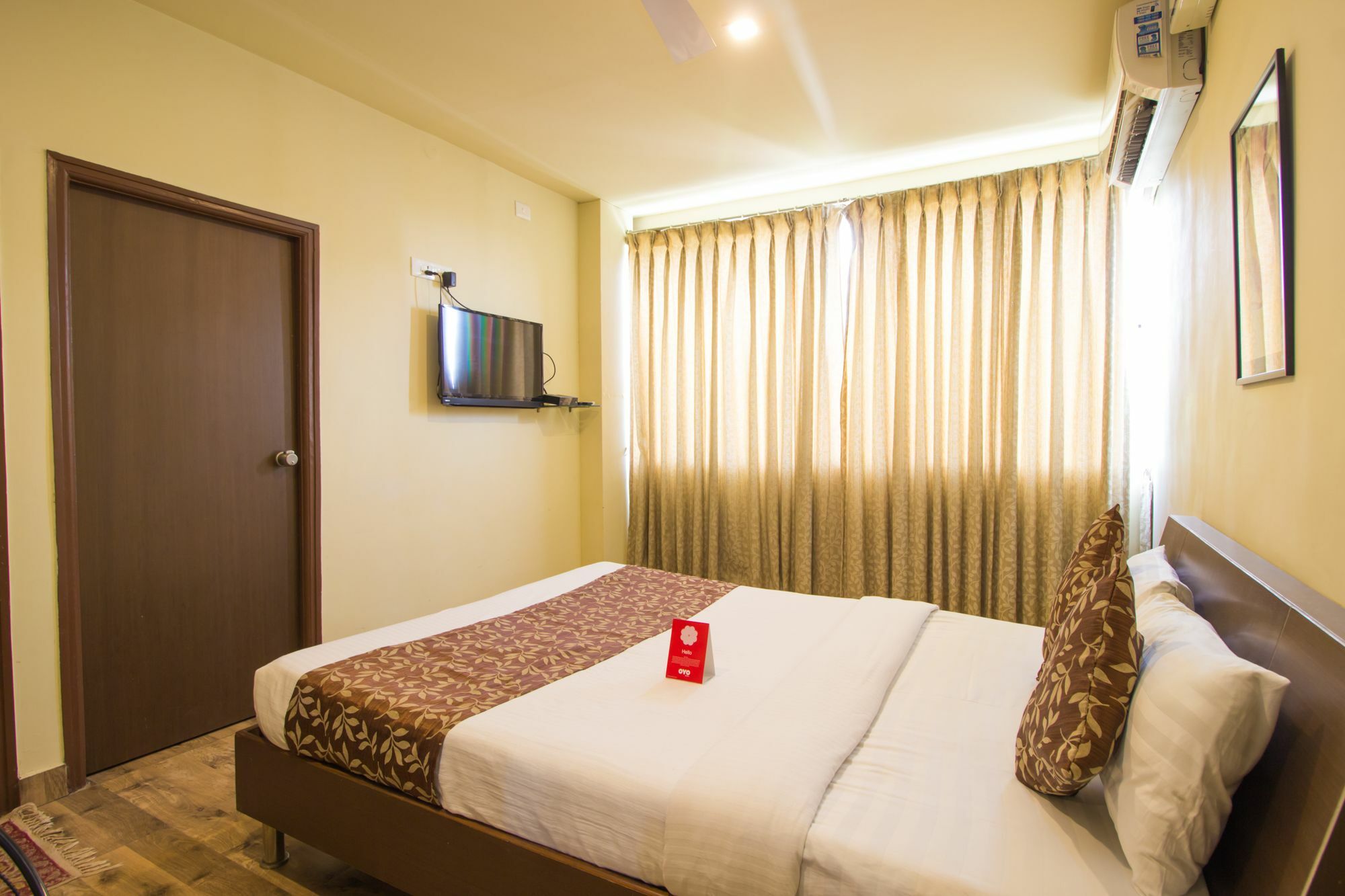 Oyo 674 Apartment Hotel Manar Luxury Suites 海得拉巴 外观 照片