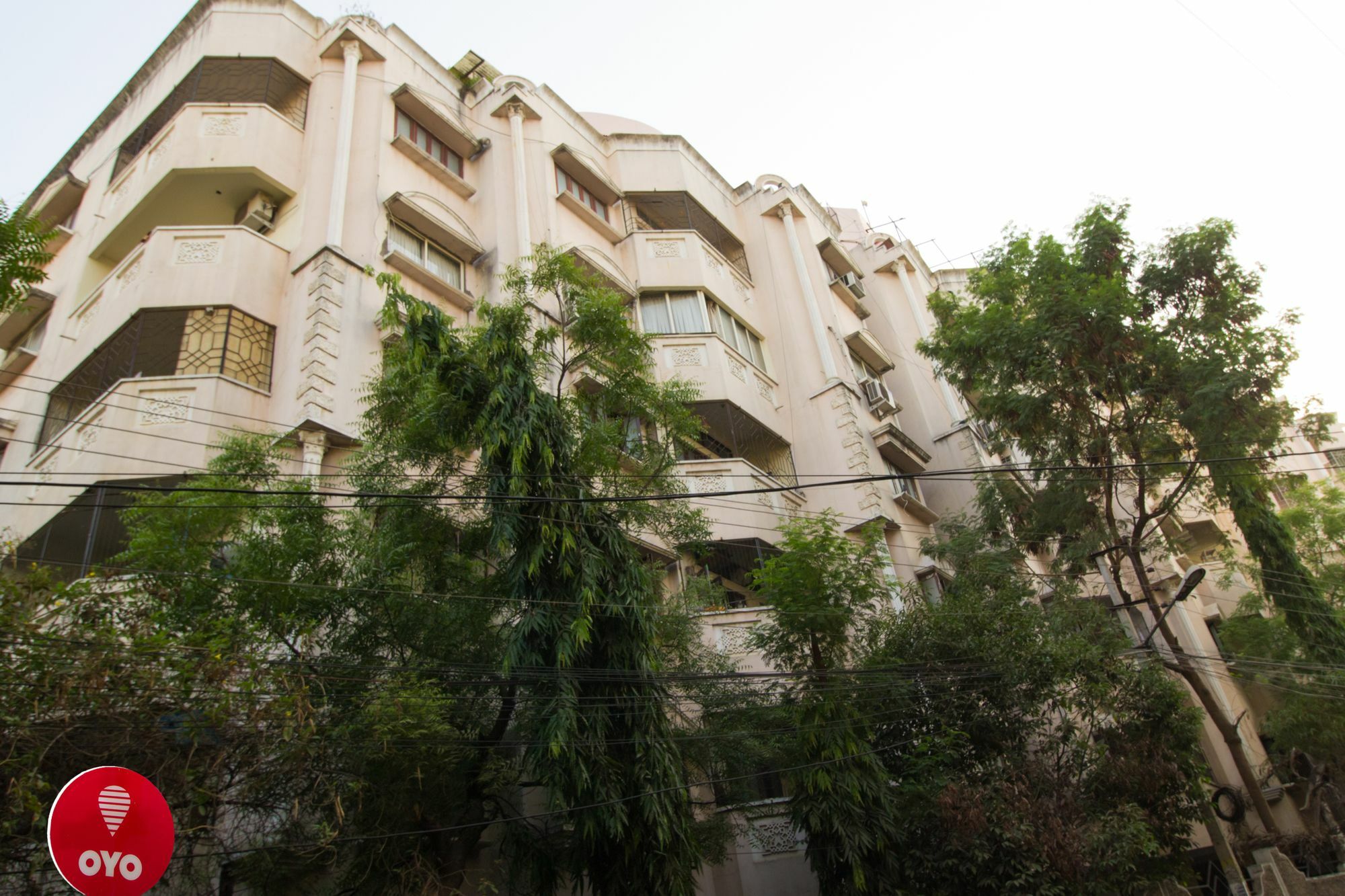 Oyo 674 Apartment Hotel Manar Luxury Suites 海得拉巴 外观 照片
